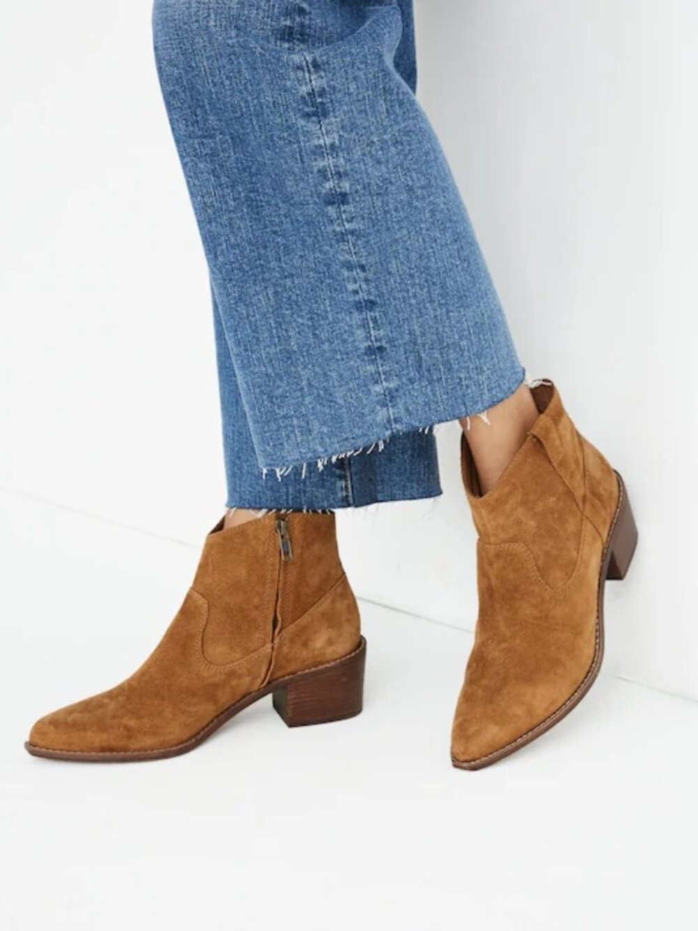 Madewell Hailie Boot in Brown Suede